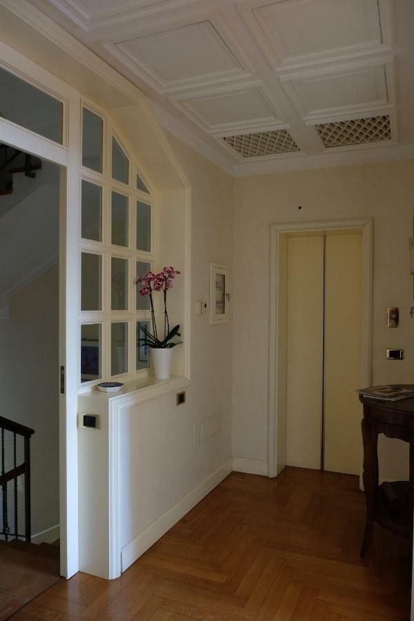 Suite Inn Salerno Eksteriør bilde